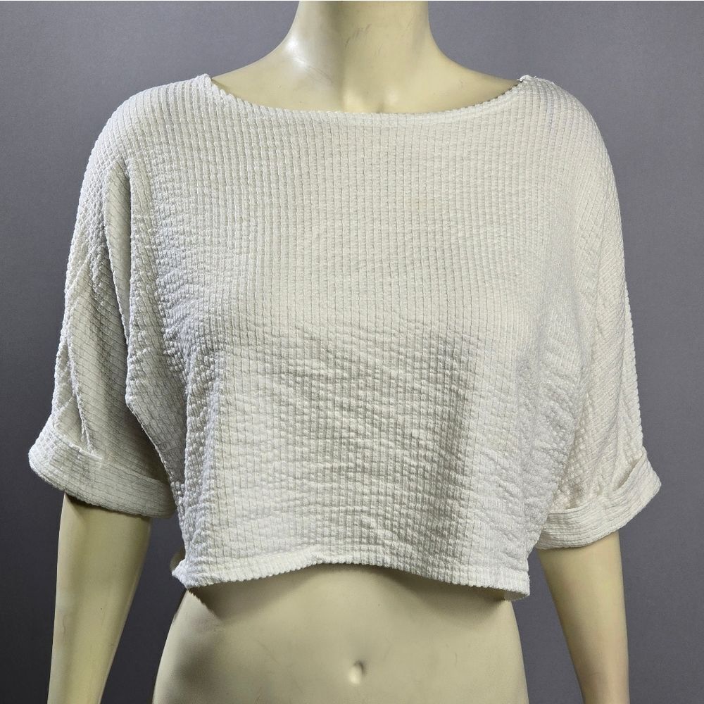 Women's White Textured Top (Rack2)